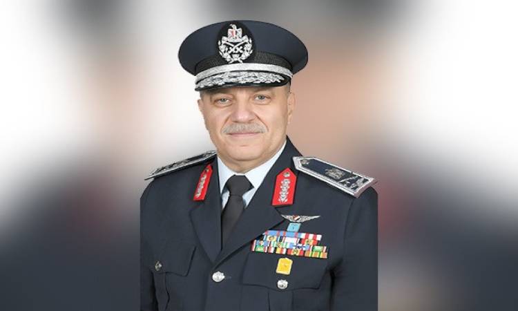 اللواء طيار أركان حرب عمرو عبد الرحمن عبد الرحمن صقر، قائد القوات الجوية