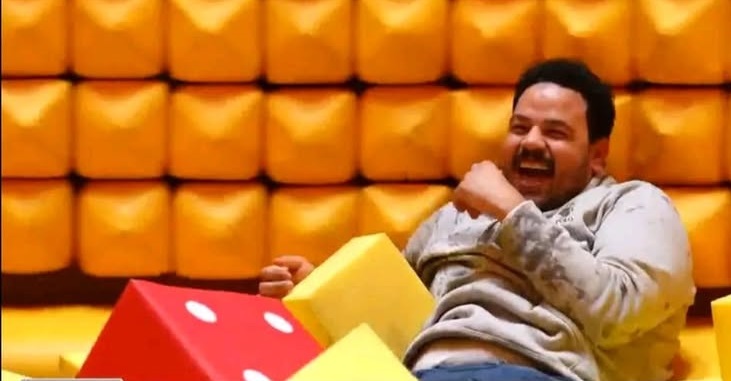 مصطفى غريب