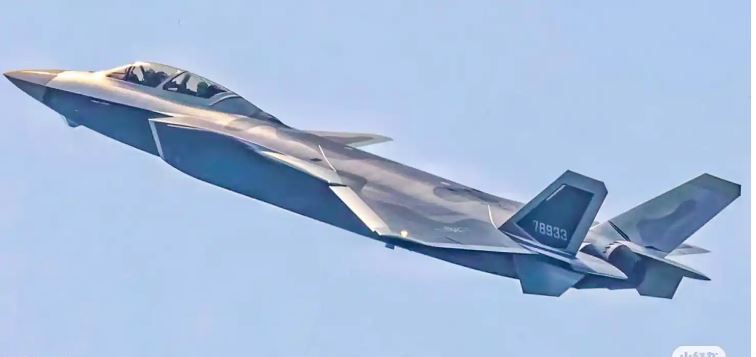 مقاتلة J-20S الشبحية الصينية ثنائية المقاعدقوات جوية
