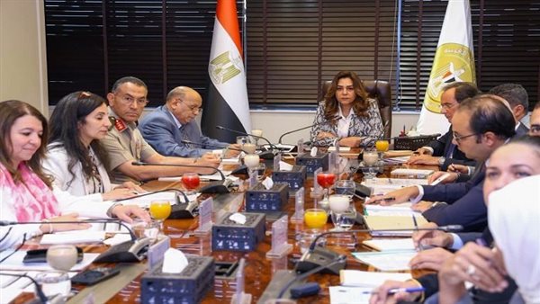 وزيرة البيئة