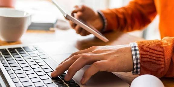 كيف تنظم الملفات والصور الرقمية في المنزل دون فقدان الذكريات المهمة؟