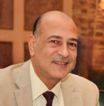 عبد الناصر محمد يكتب : قرار وزير التعليم .. وإشعال الأزمة بين شركات المقاولات وهيئة الأبنية 